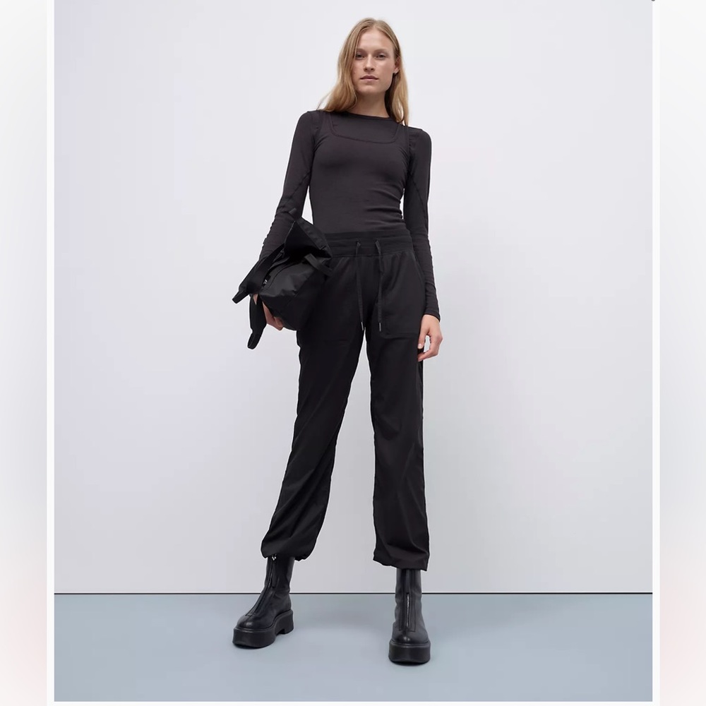 LULULEMON Dance Studio Mid-Rise Pant